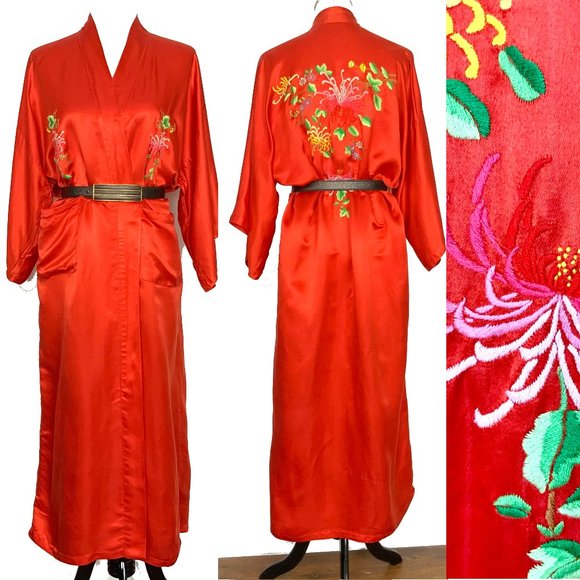 Vintage Other - Vintage Red Silk Hand Embroidered Robe Kimono M
